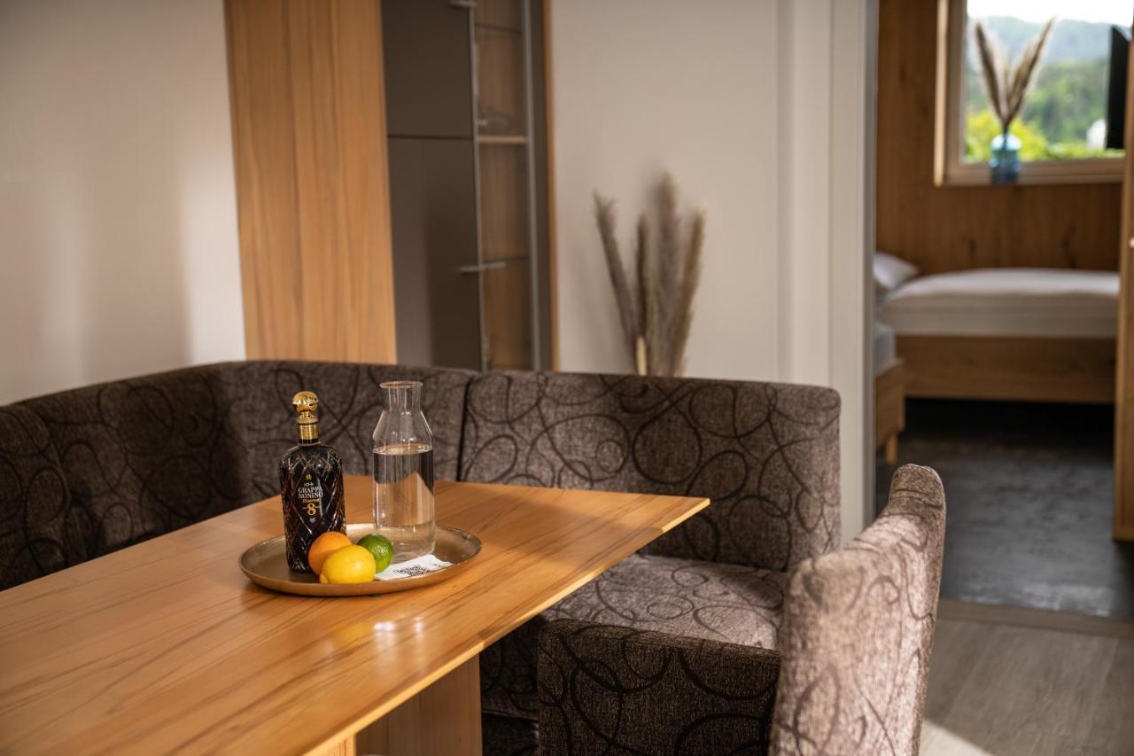 Ferienwohnung Velden Am See - 24 Holiday Mit Seezugang เวลเดน อัม เวิร์ทเทอร์ซี ภายนอก รูปภาพ